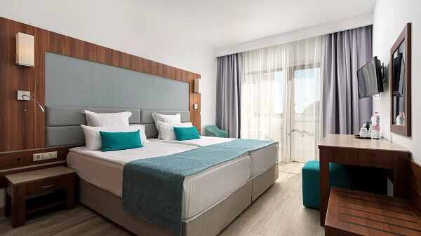 AluaSun Helios Beach